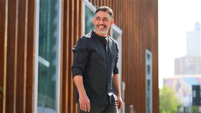 «بأمارة الفوازير» .. عمرو مصطفى يثير حيرة الجمهور برسالة غامضة