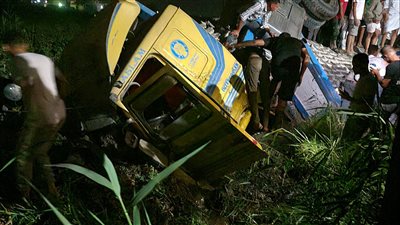 مصرع 4 وإصابة 7 آخرين في حادث تصادم سيارات عدة بالفيوم 