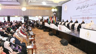 الأمين العام لرابطة الجامعات الإسلامية يشيد بموضوع مؤتمر 