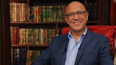 ماذا قال أشرف عبدالباقي عن مسرحية 