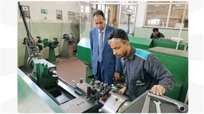 وزارة العمل تتابع تدريب الشباب على 5 مهن بالإسكندرية