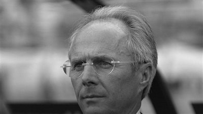 الحزن يعم الكرة الانجليزية بعد وفاة أريكسون 