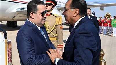 رئيس الوزراء يستقبل نظيره العراقي بمطار العلمين الدولي