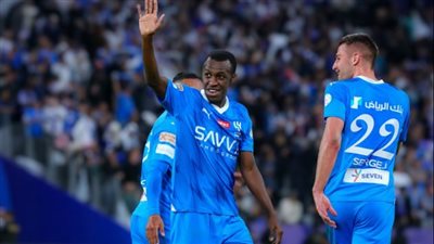 الهلال يعلن بيع سعود عبدالحميد إلي روما.. رسميا