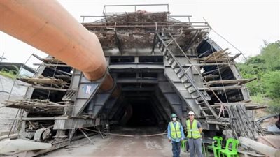  استمرار جهود إنقاذ عمال داخل نفق انهار بتايلاندا