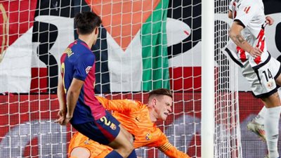 برشلونة يخسر اول نقطتين في الدوري الأسباني بالتعادل مع رايو فاليكانو