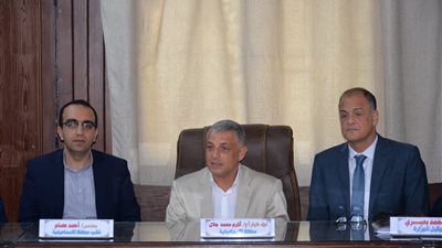 طلاب الدور الثاني يؤدون امتحان الفيزياء والتاريخ بالثانوية العامة 