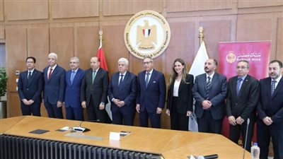 رئيس جامعة الزقازيق يشهد توقيع بروتوكول تعاون بين بنك مصر والمستشفيات الجامعية