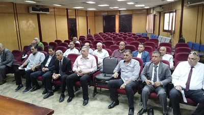 وكيل تعليم البحيرة يناقش استعدادات بدء العام الدراسي الجديد 