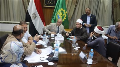 محافظ القليوبية يواصل لقاءاته الأسبوعية بالمواطنين بشبرا الخيمة