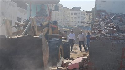إزالة 12 منزل عشوائي بالغردقة ونقل 192 أسرة لمنازل حضرية بالروضة 