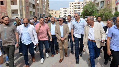 جولة ميدانية لمحافظ الإسماعيلية بمدينة المستقبل