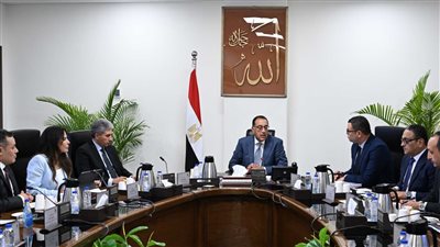 رئيس الوزراء يستعرض خريطة الاستثمارات السياحية والفرص المطروحة    