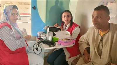 صحة سوهاج تنظم قافلة طبية بقرية الحرجة في جرجا 