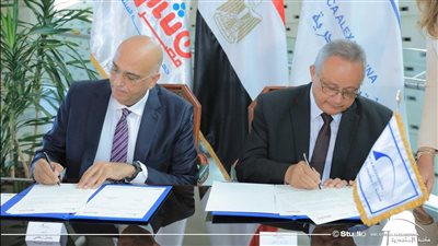 توقيع اتفاقية تعاون بين مكتبة الإسكندرية وجهاز تنمية المشروعات الصغيرة