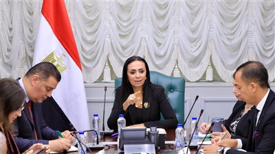 وزيرة التضامن تستعرض أبرز الجهود المقدمة لرعاية كبار السن 