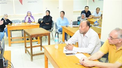 جامعة سوهاج تنظم برنامج تدريبي عن التنمية المستدامة لتطوير الأداء الإداري
