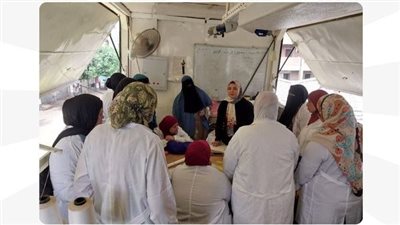 وزارة العمل تتابع برنامج تدريبي لسيدات المنيا على مهن يحتاجها سوق العمل