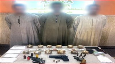 سقوط تشكيل عصابي للإتجار في المخدرات 