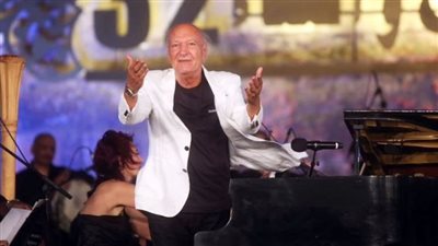  عمر خيرت الرفيق الدائم لمهرجان القلعة