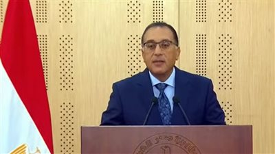 مدبولى يناقش تحديد المناطق الأكثر احتياجا لاستهدافها بحزمة جديدة للحماية الاجتماعية