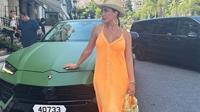 نسرين طافش تخطف الأنظار من رحلتها فى موناكو بجانب سيارة لامبورجيني