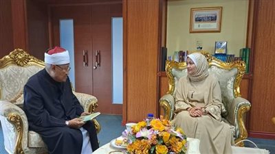 مستشارة شيخ الأزهر تلتقي مفتي سلطنة بروناي 