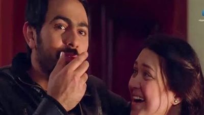 رسالة عتاب من مروة عبدالمنعم إلى تامر حسني.. فيديو