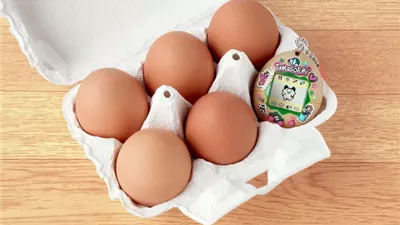  لعبة Tamagotchi مصنوعة من بيض حقيقي