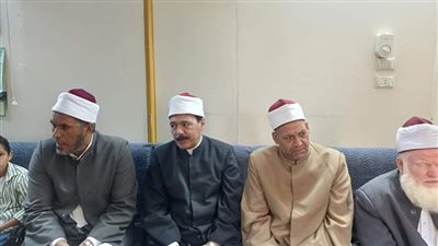 رئيس أزهر سوهاج يتفقد مبادرة 