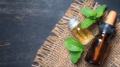 زيت النعناع للشعر| فوائد واستخدامات لتحسين الصحة والنمو