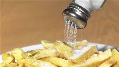 فوائد وأضرار تناول الأملاح على الصحة 