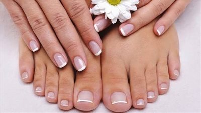 علاجات منزلية سهلة للحفاظ على الأظافر جميلة وقوية بشكل طبيعي