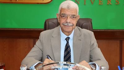 جامعة المنوفية تنظم برنامجًا تحويليًا لإعداد معلم اللغة الفرنسية لتدريس الإنجليزية