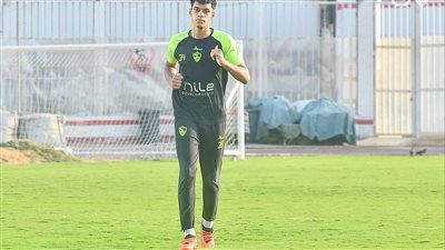 فقرات بدنيه تأهيلية للاعبى الزمالك فى المران المسائي