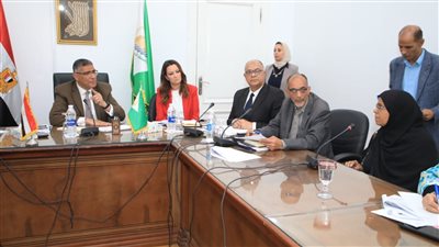 محافظ الجيزة يوجه رؤساء الأحياء والمراكز والمدن بتعزيز آليات التواصل مع المواطنين