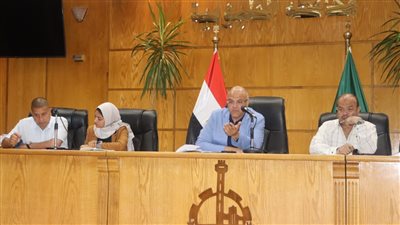 محافظ القليوبية يتابع العمل بمنظومة التصالح في مخالفات البناء 