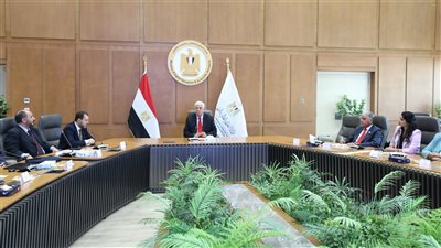 وزير التعليم العالي يرأس أول اجتماع للجنة المستشفيات الجامعية