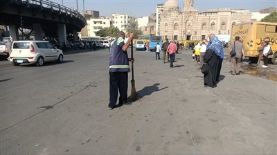 حي الخليفة يقوم بحملة لرفع كفاءة النظافة بميدان السيدة عائشة