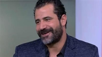 قصة ترك محمود حافظ لزوجته يوم زفافهما 