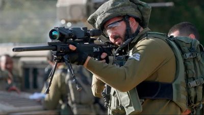 استشهاد طفل برصاص قناصة الاحتلال في الرأس وإصابة والده