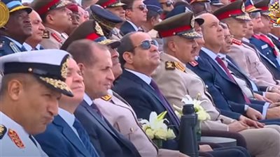 بث مباشر.. السيسي يشهد عرضًا جويًا على هامش معرض مصر الدولي للطيران 