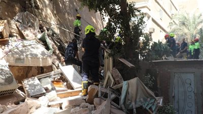 محافظ القاهرة: استخراج 3 ناجيات من أسفل انقاض عقار أرض الجولف المنهار