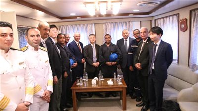 حرصا من اليابان على التعاون مع الدول الافريقية السفير أوكا هيروشى يزور السفينة 