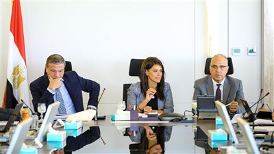 3 وزراء يستعرضون مع بعثة البنك الدولي موقف مشروع التحول الغذائي الزراعي الموائم للمناخ 
