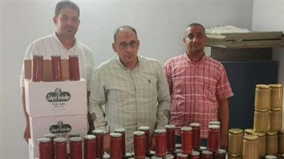 ضبط سلع غذائية منتهية الصلاحية وغير صالحة للاستهلاك بالفيوم 