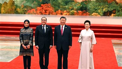 رئيس الوزراء يحضر مأدبة عشاء رسمية بتشريف الرئيس الصيني وقرينته