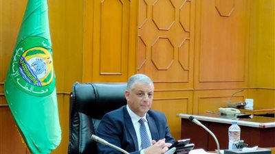 محافظ الإسماعيلية يوجِّه بتسريع وتيرة العمل في ملفات تقنين الأراضي