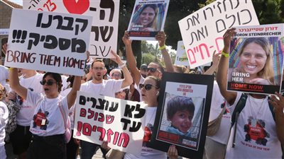 عائلات الرهائن تدعو نتنياهو