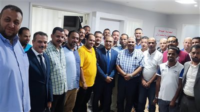 اجتماع اللجنة النقابية للعاملين بالبترول بالإسكندرية